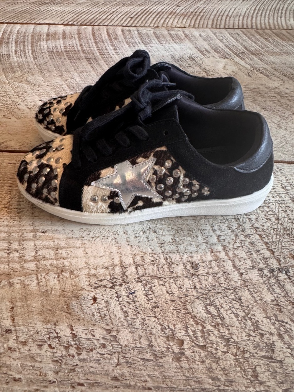 Myra Cowhide Leather Star Rhinestone Studded Sneakers‎